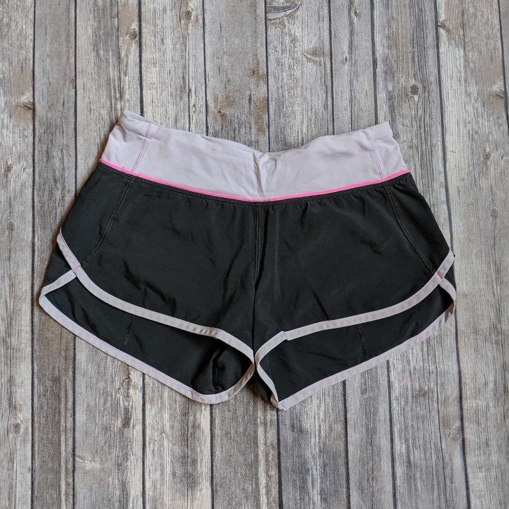 LULU LEMON SPEED UP SHORT 2.5"